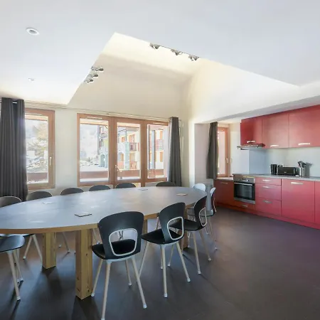 Appartement Grand Rénové Pour 15 Pers. · Proche Pistes · Espace Bien-être - Fr-1-181-1085